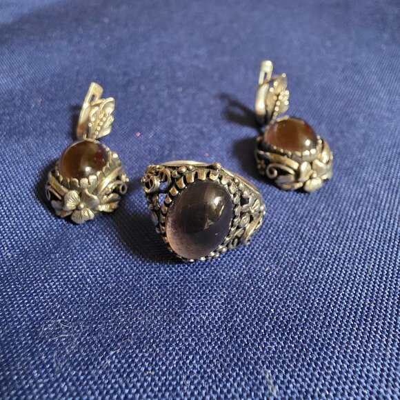 VINTAGE SET OF RUSSIAN RING AND EARRINGS IN LOW GRADE RUSSIAN SILVER METAL WITH - Picture 1 of 4